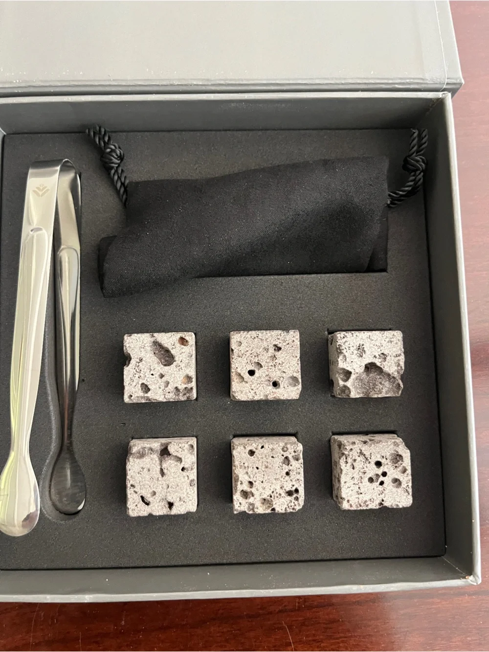 LUMO CASA Lava Whiskey Stones Gift Set - Gray